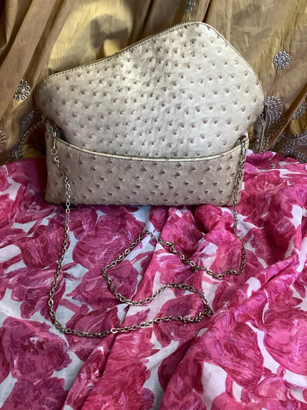 Kelly & Katie Cream Faux Ostrich Texture Crossbody Bag with Chain